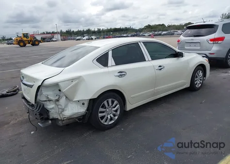 2015 Nissan Altima 2.5 S из США, поврежденный, VIN 1N4AL3AP9FN316314